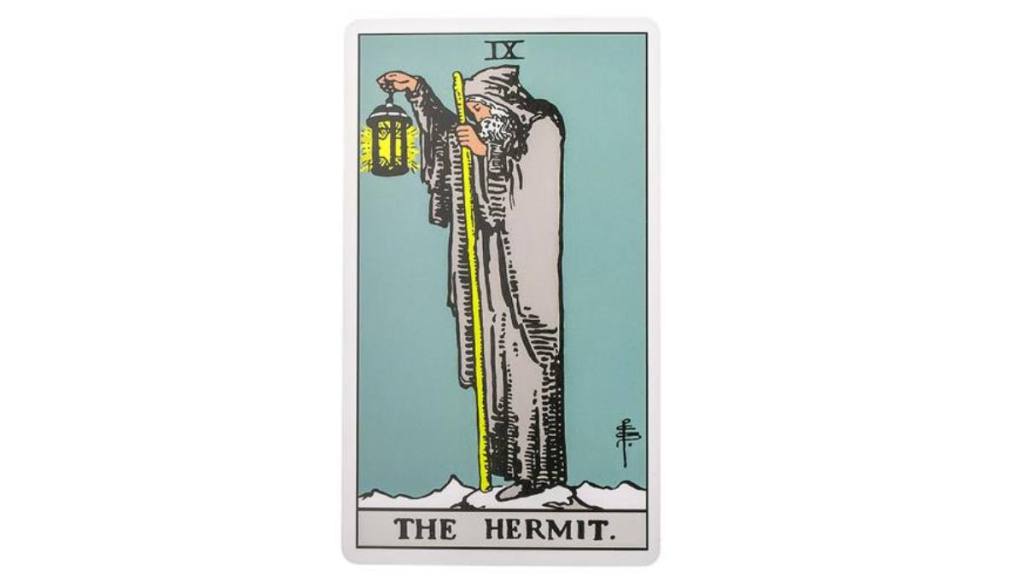 The hermit tarot card (Relationship tarot spread)