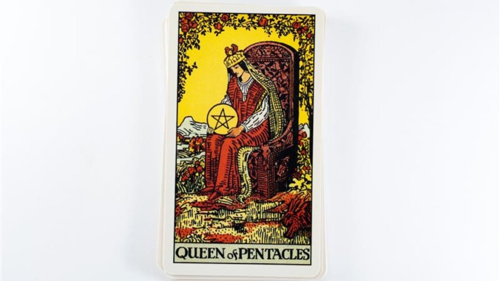 Leo: Queen of Pentacles