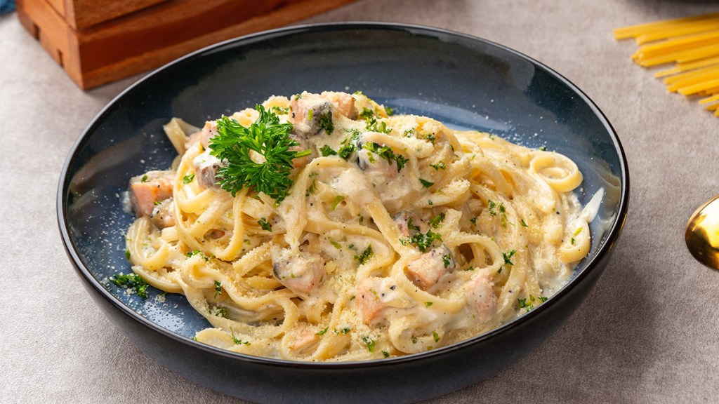 Plate of Cottage Cheese ‘Alfredo’ past