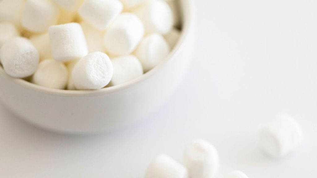 mini marshmallows in white bowl for microwave rice cereal treats