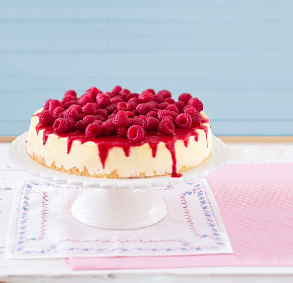 Coconut raspberry cheesecake