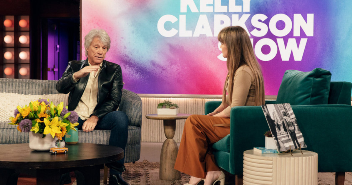 Kelly Clarkson's Bon Jovi Surprise After Blaze of Glory: Video | Woman's World