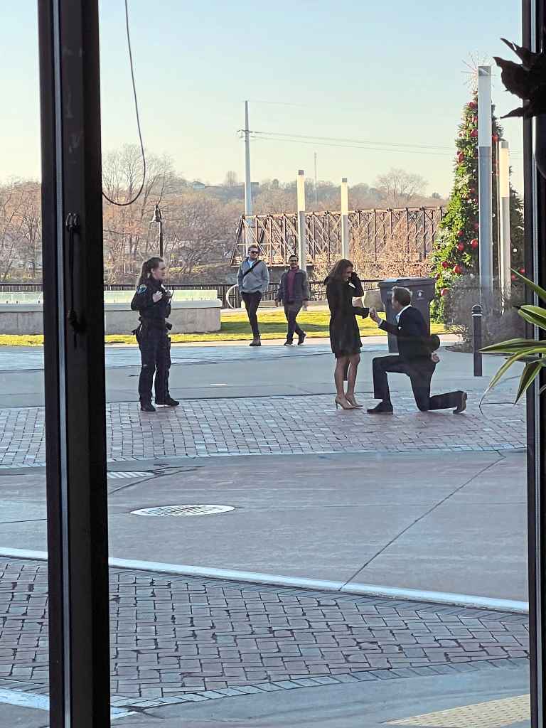 Troy surprised Moriah with a proposal at the traffic stop