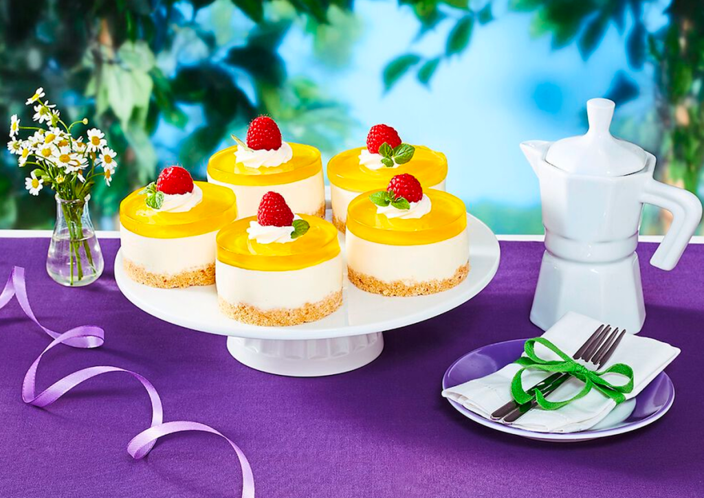 Lemon cheesecake Jell-O desserts