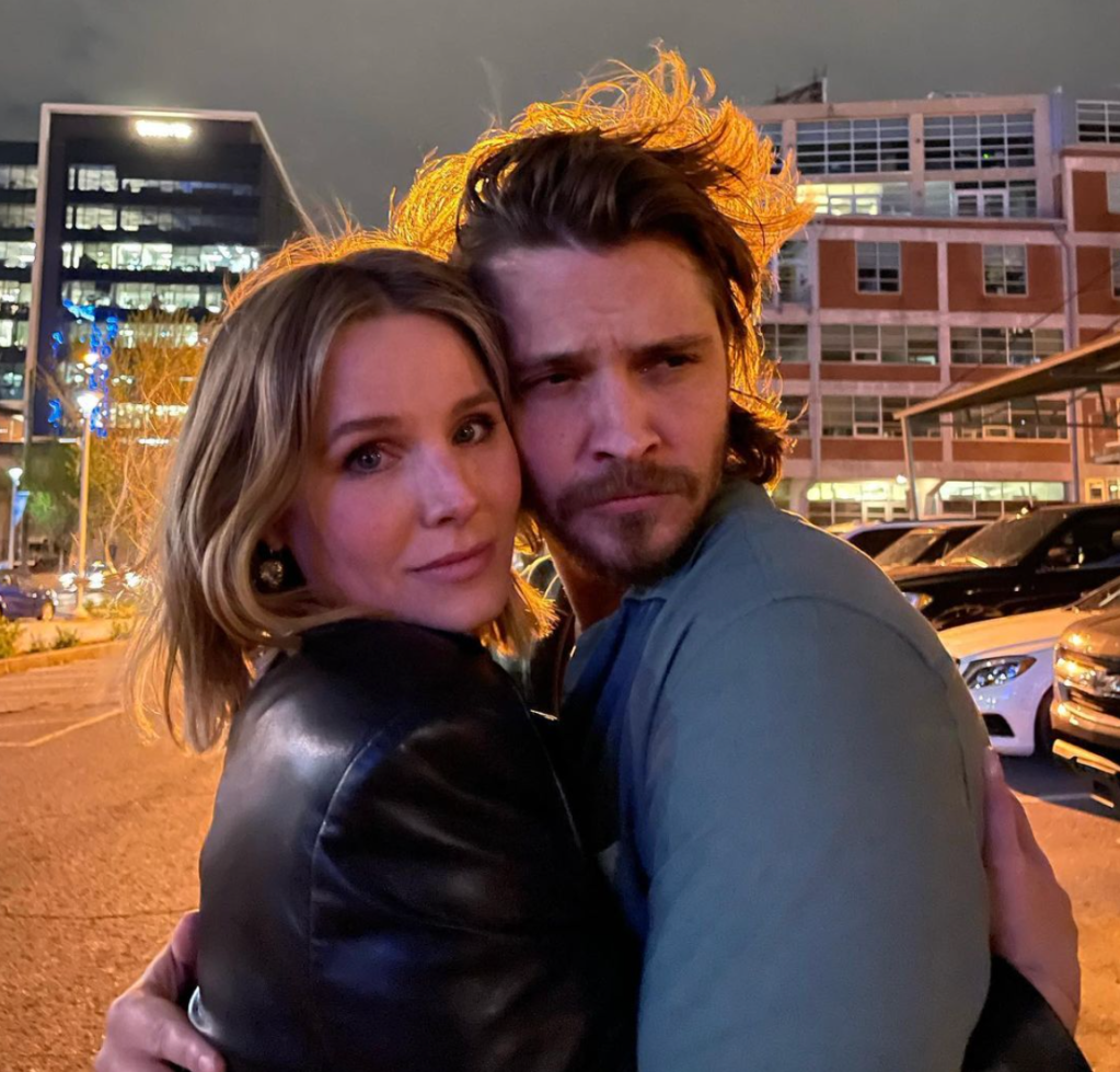 Kristen Bell and Luke Grimes, 2022