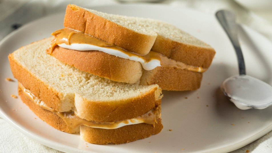 fluffernutter sandwich
