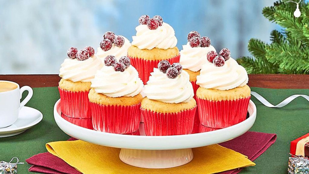 White Chocolate Cranberry Cupcakes