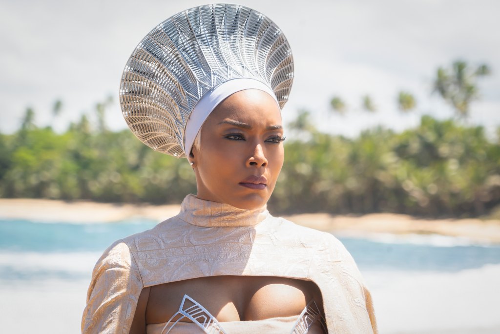 Angela Bassett, Black Panther: Wakanda Forever, 2022
