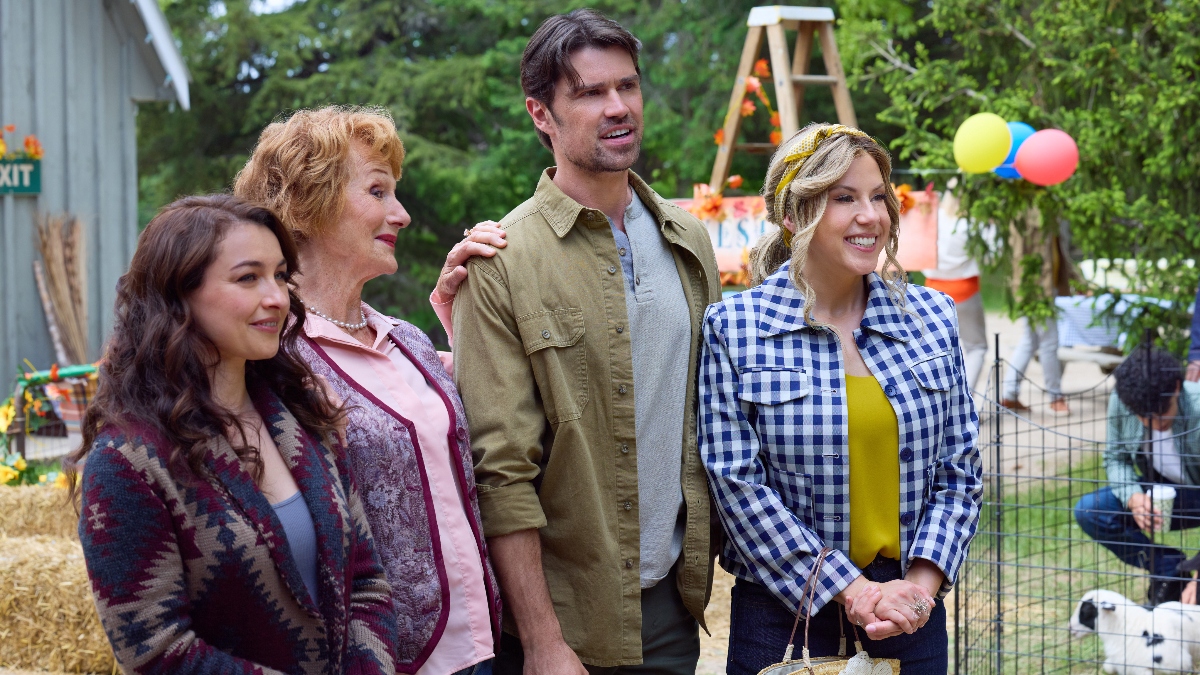 Ann Pirvu, Eve Crawford, Corey Sevier, Jodie Sweetin, The Heiress and the Handyman, 2024
