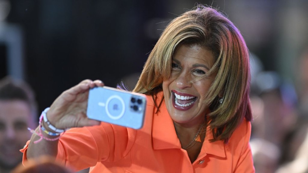 hoda leaving today