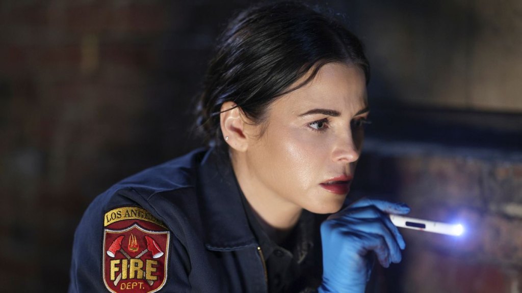 Jenna Dewan in 'The Rookie' - moviestillsdb.com
