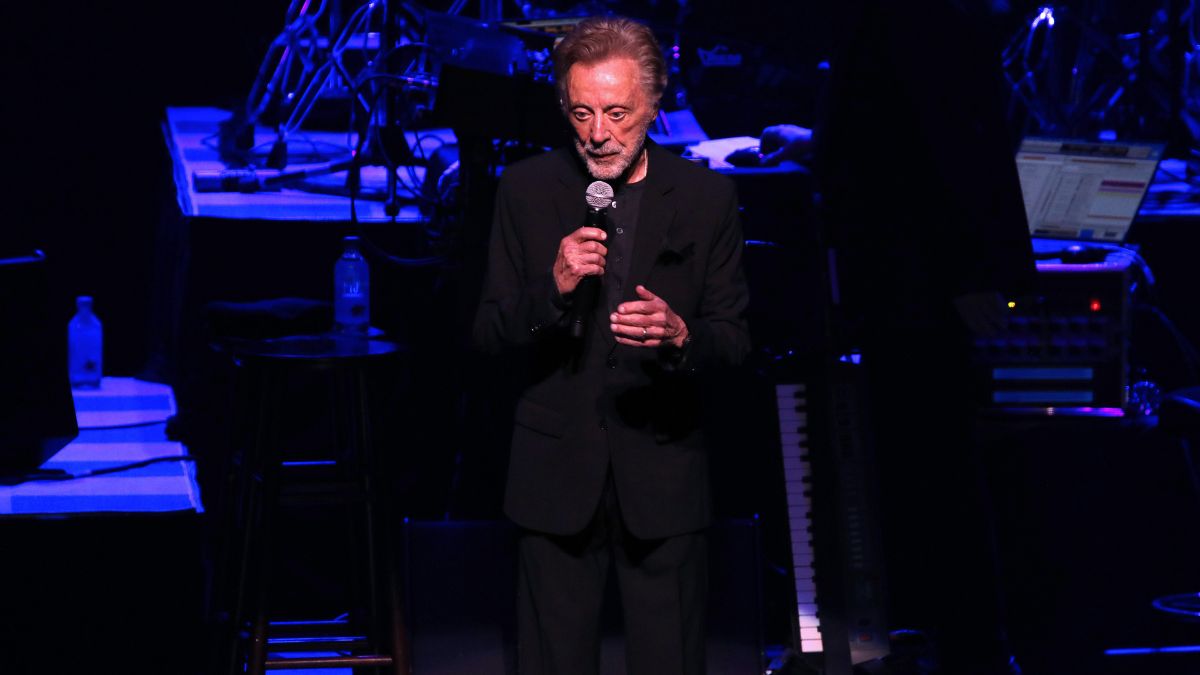 frankie valli performing live on stage