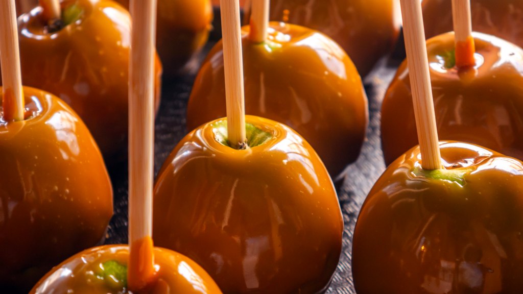 close up of caramel apples
