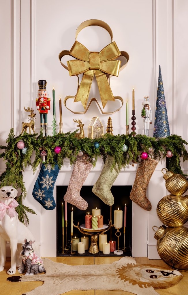 Mantel holiday decor