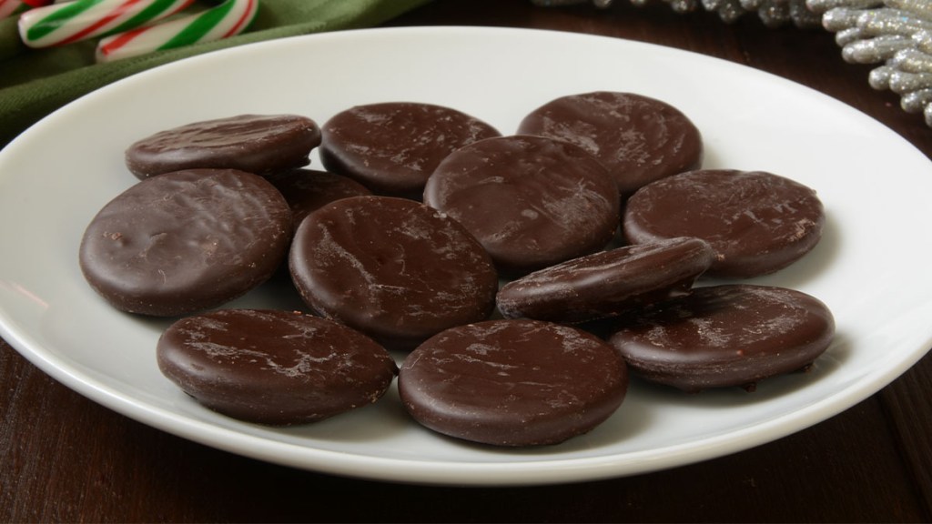 Homemade peppermint patties using coconut oil for weight loss