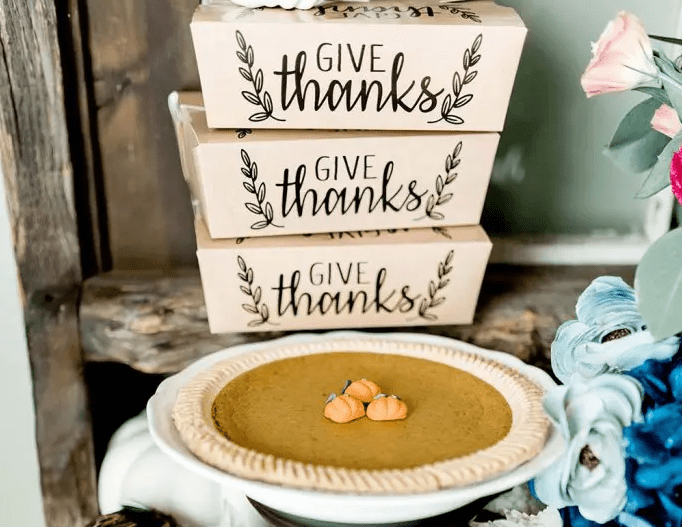 Friendsgiving: Leftover boxes. Paper boxes that say "Give Thanks" on them for guests to pack up leftovers