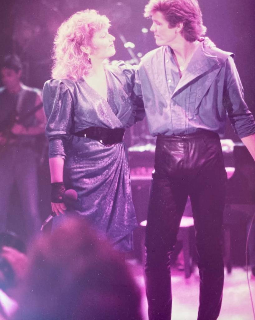 Beth Maitland and Michael Damian in a 1984 Y&R episode