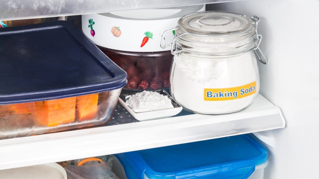 Baking soda placed in the fridge