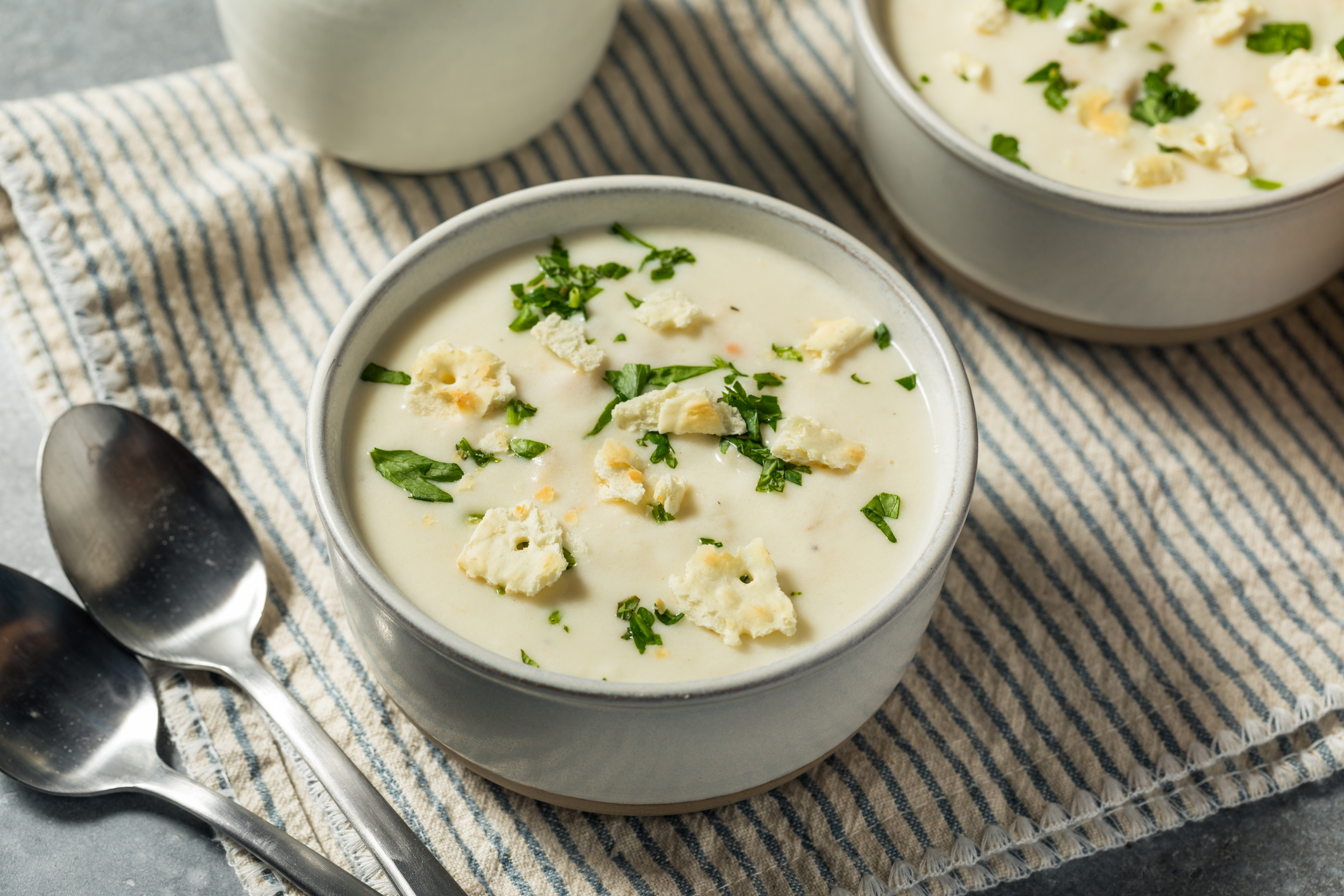 Chunky New England Clam Chowder with Potato and Crackers