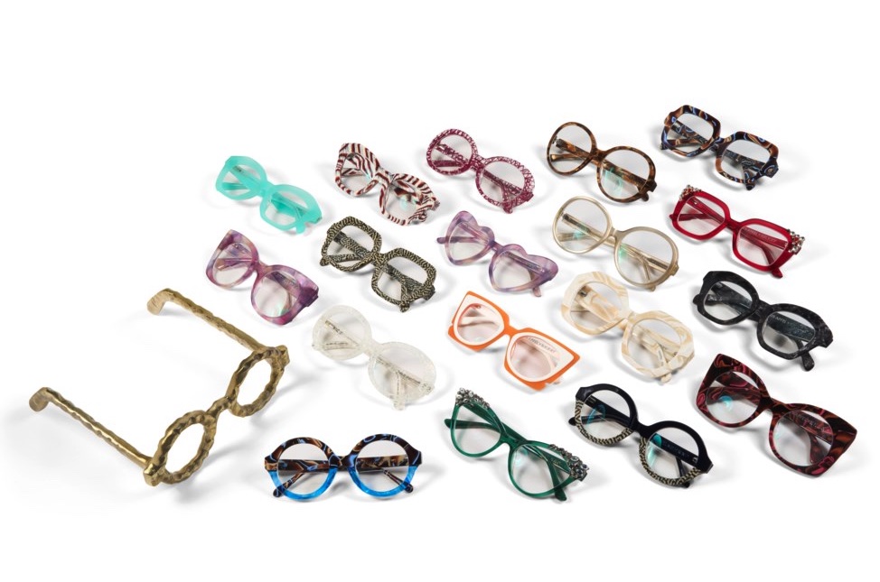 Iris Apfel glasses up for auction
