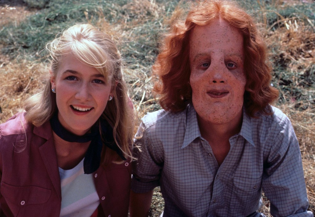 Laura Dern and Eric Stoltz in Mask