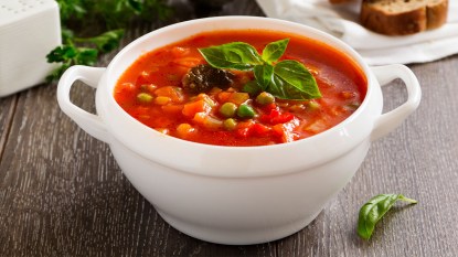 Bowl of minestrone soup, a copycat Cracker Barrel recipe as part of an alkaline soup diet