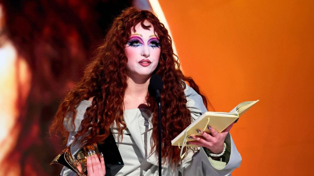 Chappell Roan accepts the Best New Artist award onstage during the 67th Annual GRAMMY Awards at Crypto.com Arena on February 02, 2025 in Los Angeles, California.