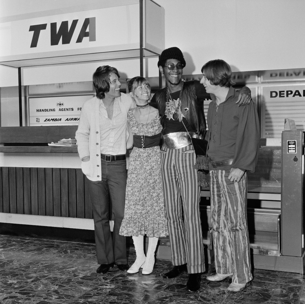 (L-R) 'Toomorrow' stars Benny Thomas, Olivia Newton-John, Karl Chambers, Vic Cooper in 1970