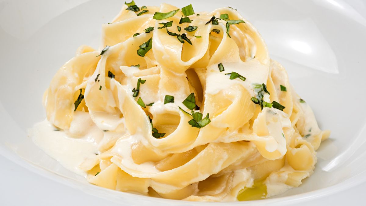 high-protein fettuccine Alfredo