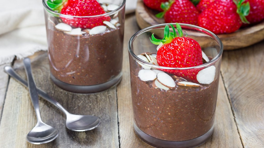 Cupo of chocolate chia seed pudding from a recipe that's part of a carb cycling plan