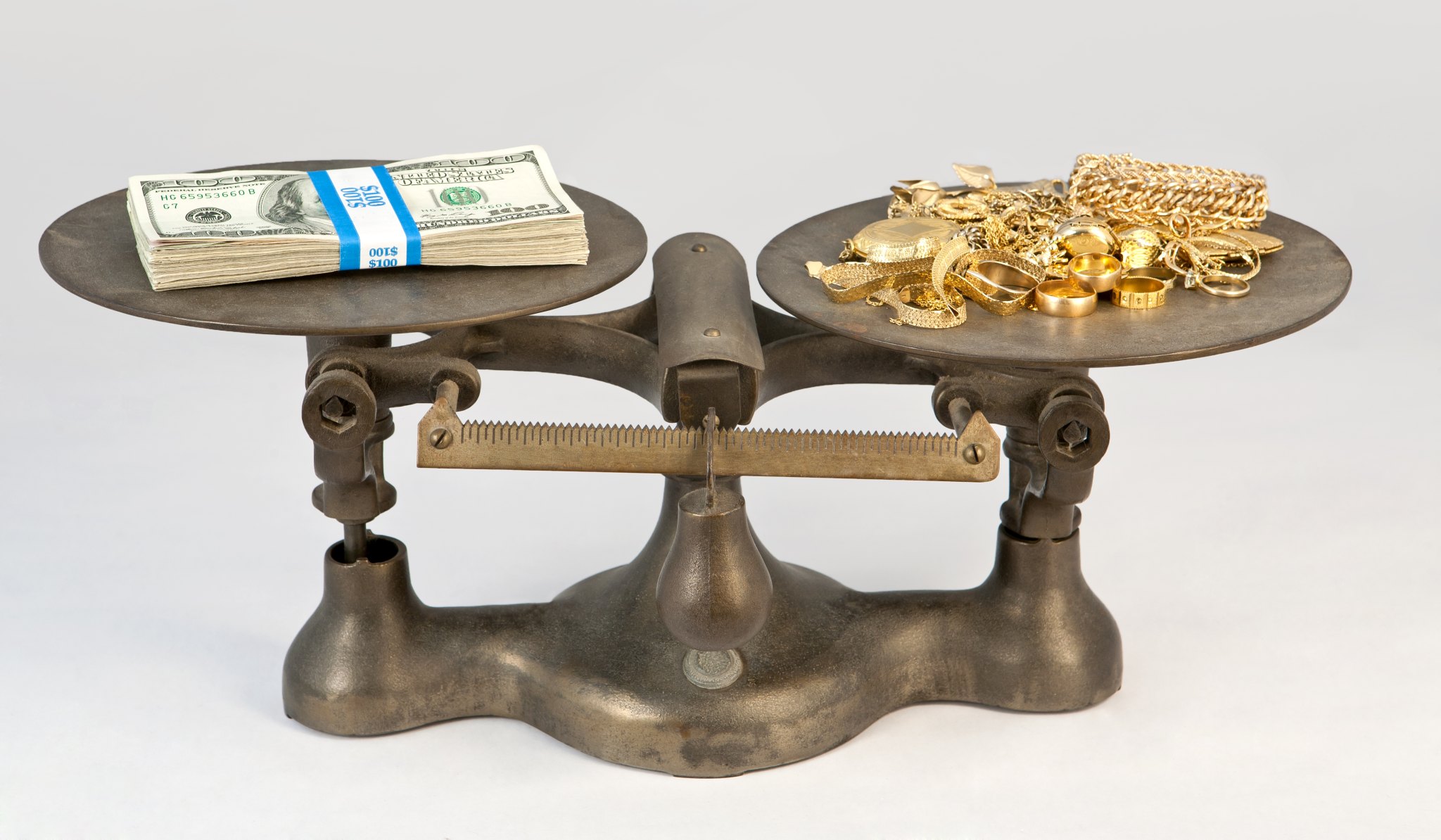Gold Prices Are Rising—How to Sell Your Jewelry for Top Dollar | Woman ...