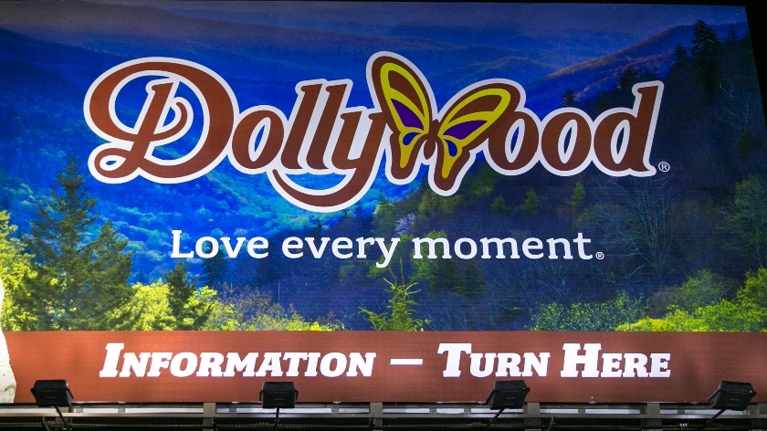 Teachers and First Responders Can Save Big At Dollywood This Spring