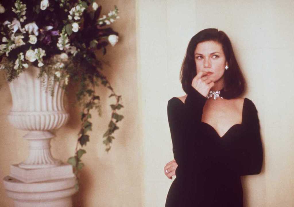 Linda Fiorentino in 'Jade' 1995