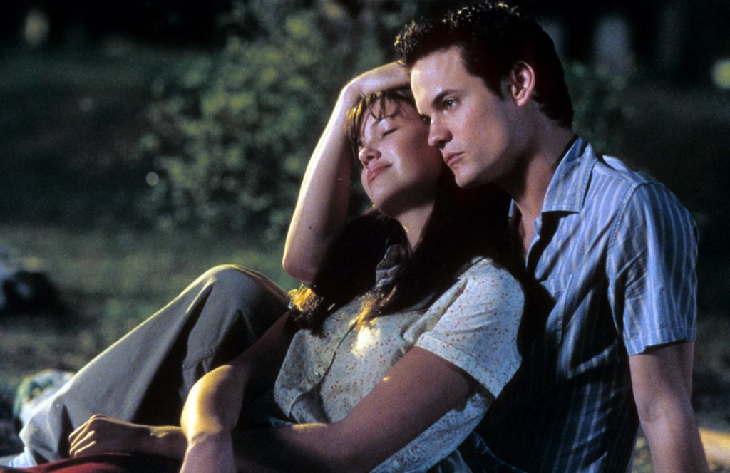 Mandy Moore is comforted by Shane West in a scene from the film 'A Walk To Remember', 2002