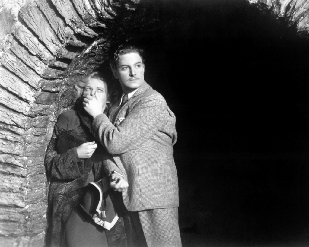Robert Donat and Madeleine Carroll in 'The 39 Steps', directed by Alfred Hitchcock, 1935