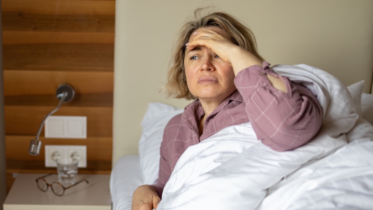 Find Yourself Waking up Dizzy? This Is What Doctors Want Women Over 50 To Know