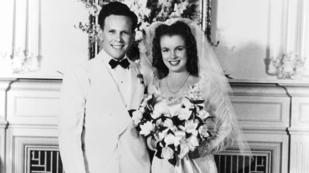 James Dougherty and Marilyn Monroe in 1942
