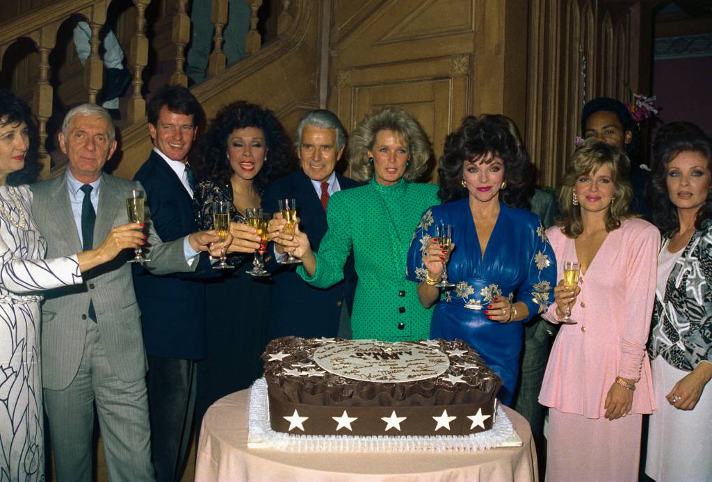 Dynasty cast celebrating 150th episode in 1986