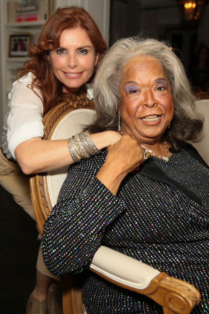 Roma Downey and Della Reese in 2013