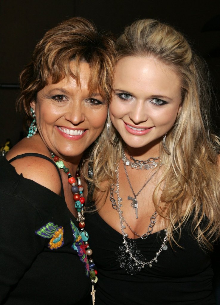 Miranda Lambert with her mom, Beverly, in 2006 mom advice
