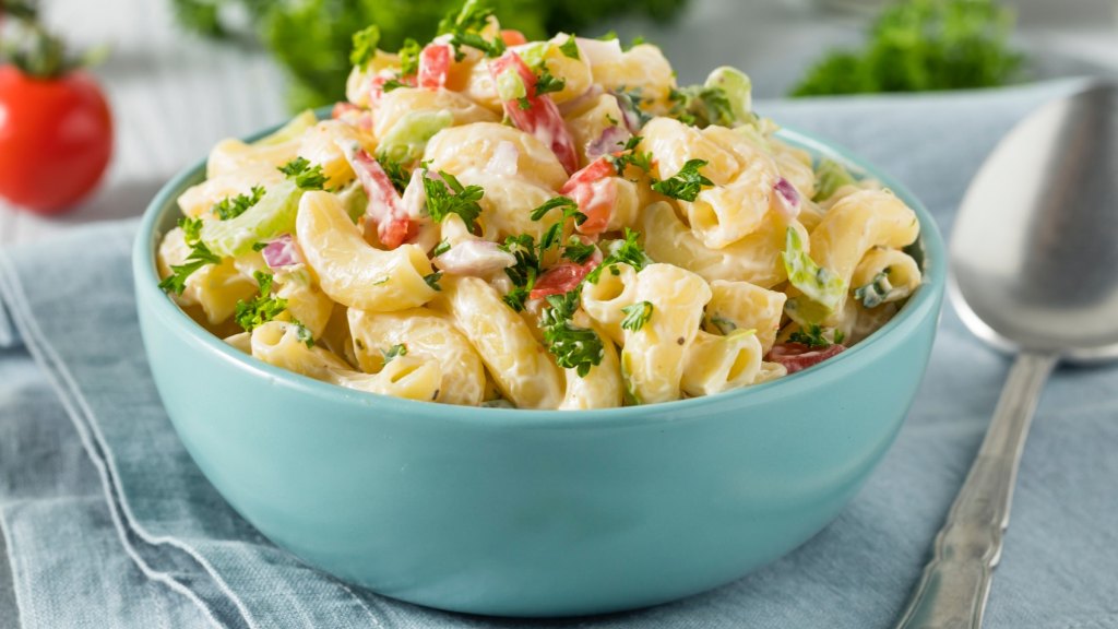 The Pioneer Woman's macaroni salad