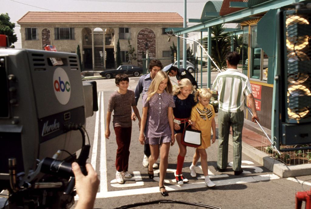 THE BRADY BUNCH, (publicity shot): Christopher Knight, Barry Williams, Maureen McCormick, Eve Plumb, Susan Olsen on-set, 'Brady Bunch Visits ABC,' 1969-74