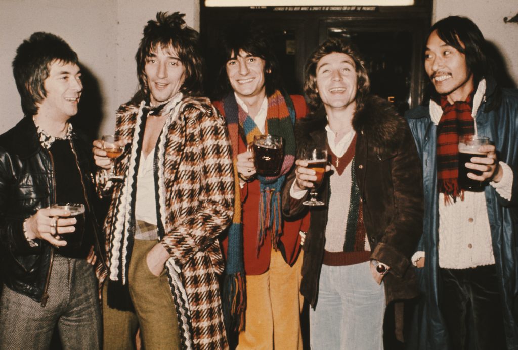 band posing