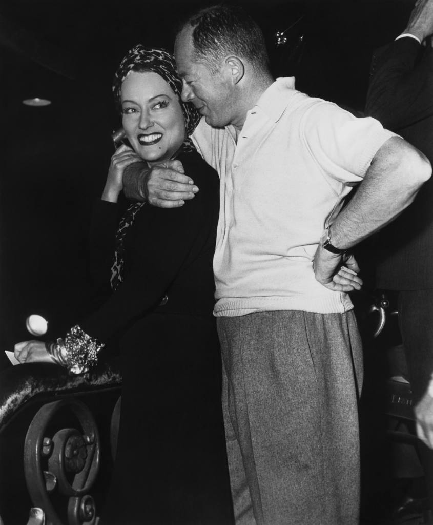 SUNSET BOULEVARD, from left: Gloria Swanson, director Billy Wilder, on set, 1950