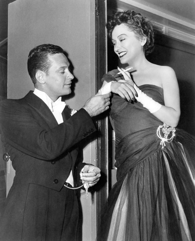 SUNSET BOULEVARD, William Holden, Gloria Swanson, on-set, 1950