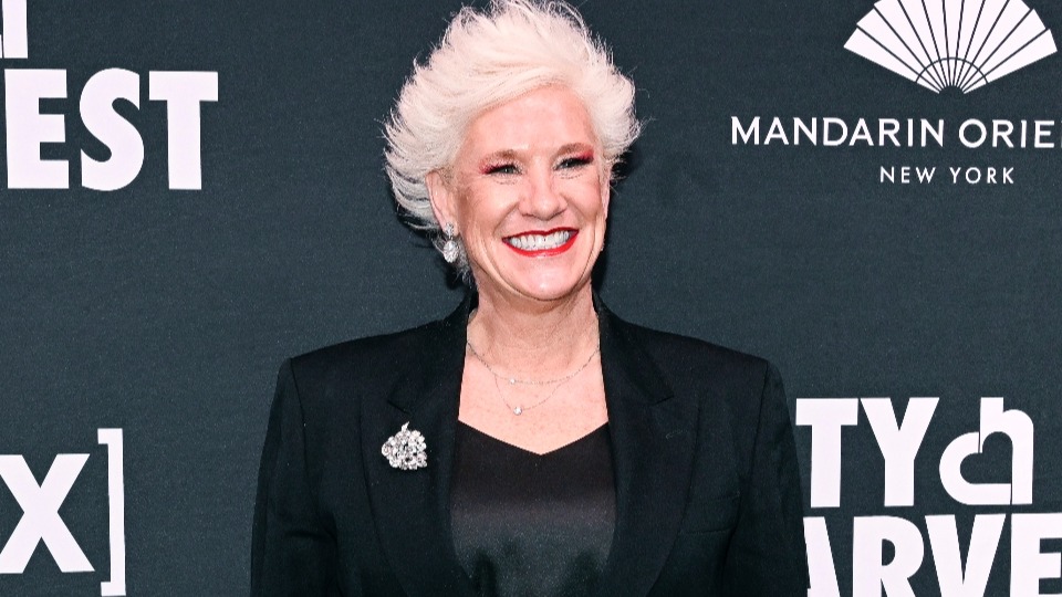 cropped-Anne-Burrell