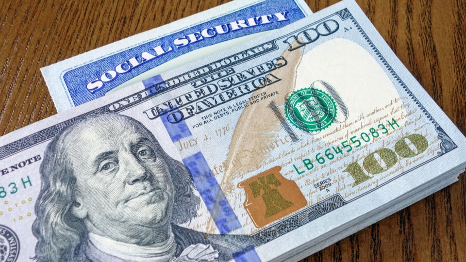 cropped-Student-Loans-And-Social-Security (1)