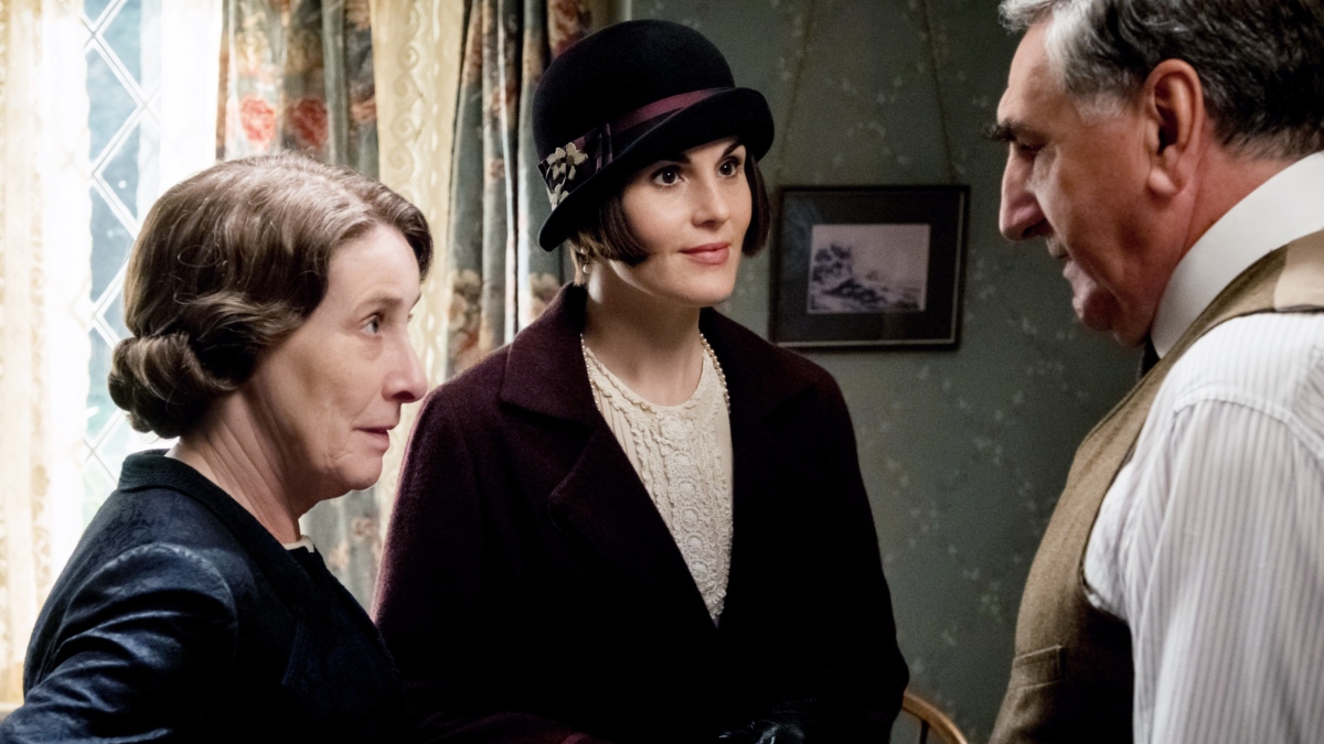 Phyllis Logan, Michelle Dockery, Jim Carter, Downton Abbey, 2019