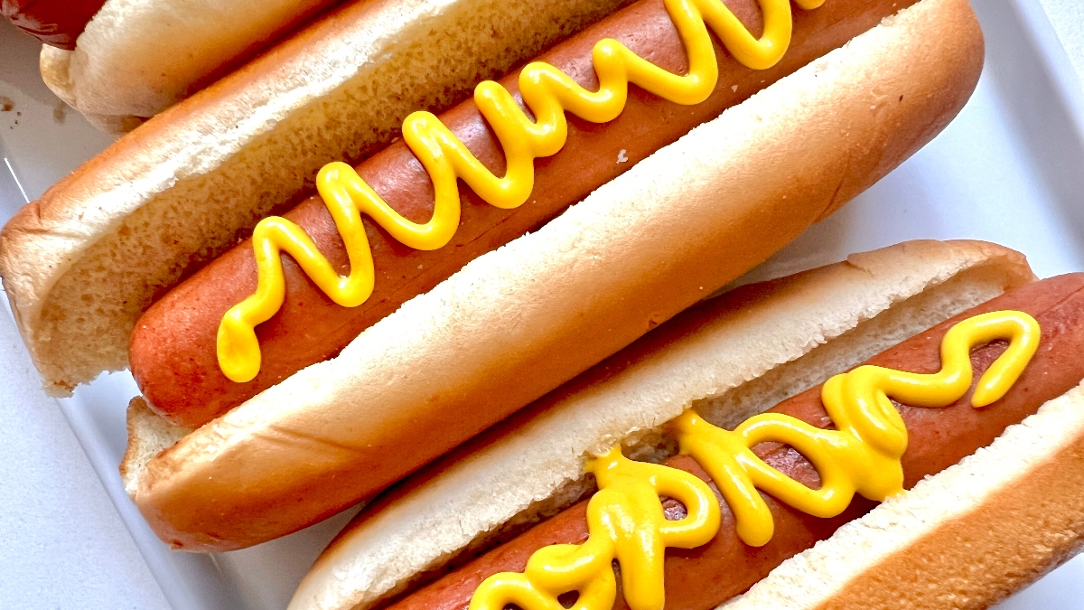 hot dog with mustard