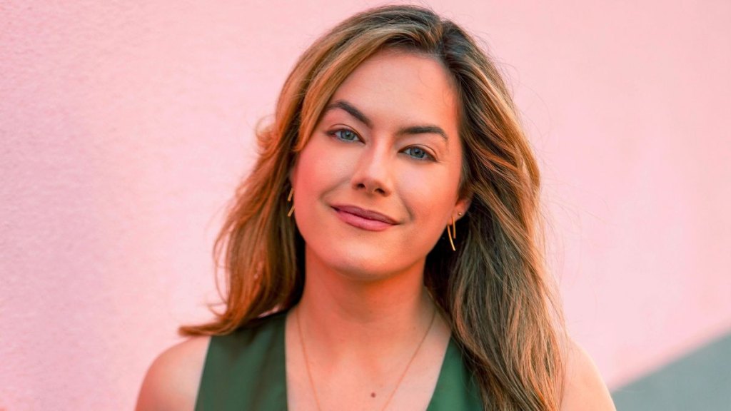 Bold Beautiful Annika Noelle - hope - Sunset Las Palmas ribbon cutting